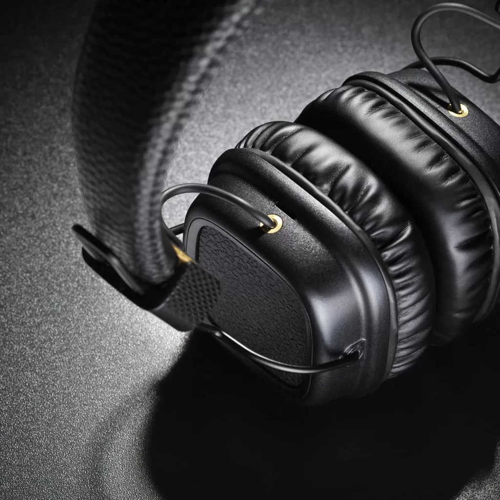 Detailaufnahme eines Kopfhörers