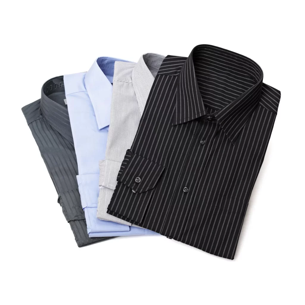 Mehrere Hemden als Set-Angebot