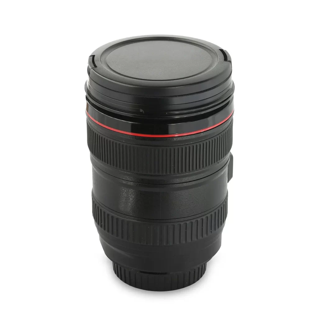 Objektiv einer Kamera als Packshot